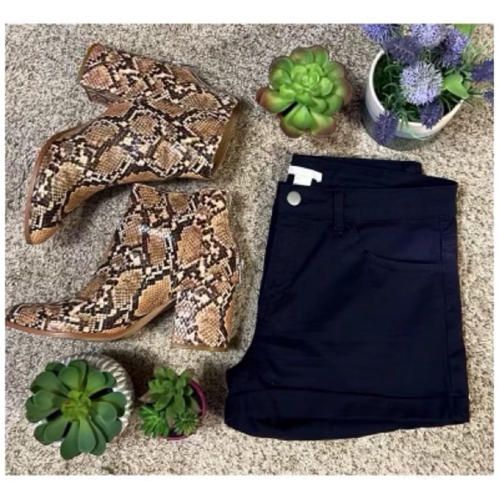 NWOT H&M Shorts